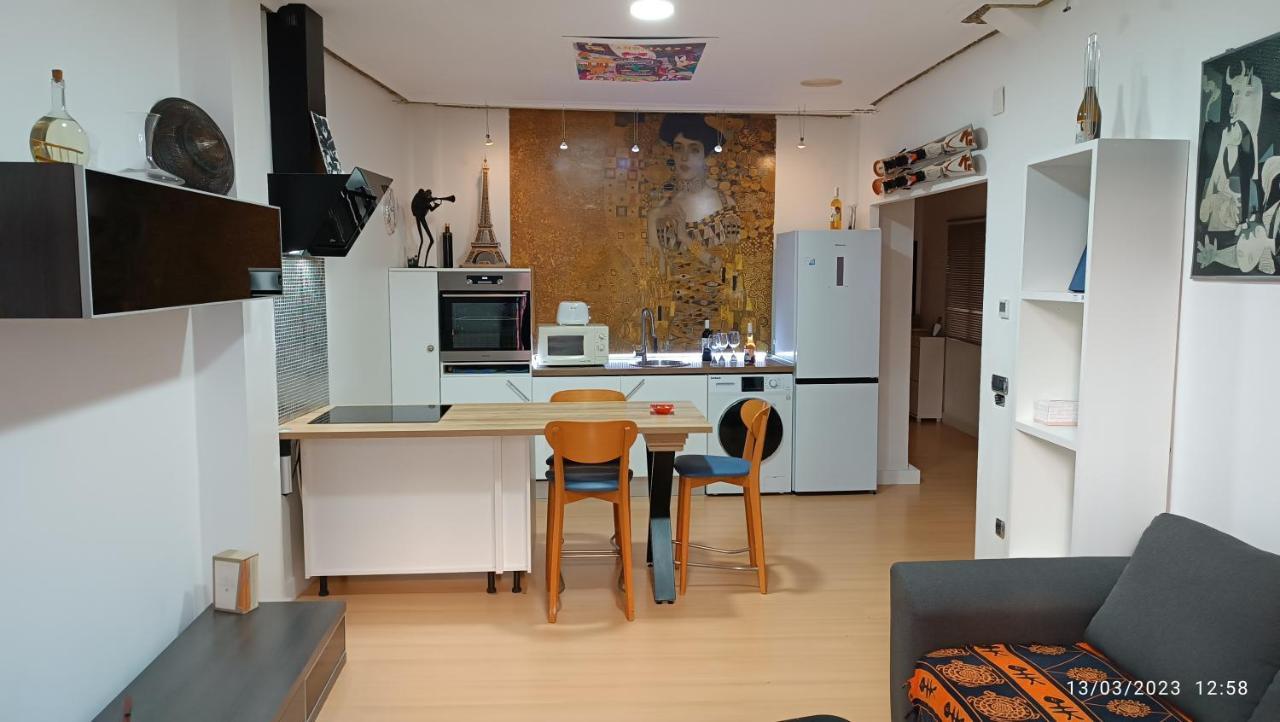 Breton Magico Apartment Logrono Luaran gambar